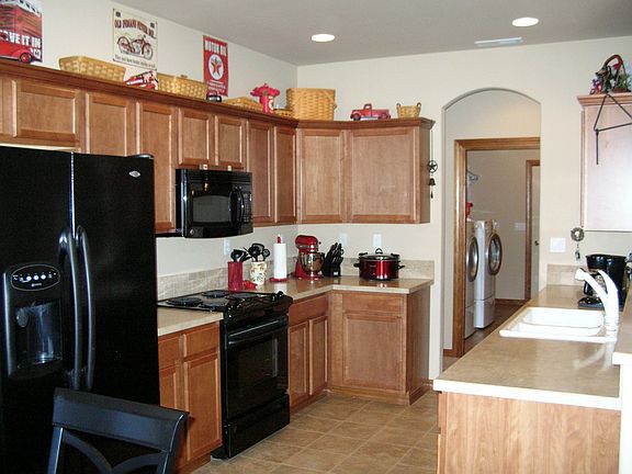 2nd image of 8406 W Bruneau Ave