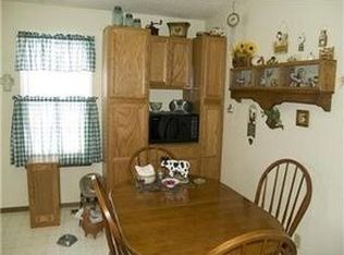 22922 148th St, Leavenworth, KS 66048