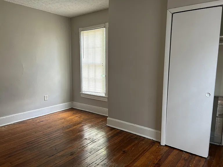 305 S Kent St #305 — Photo 3