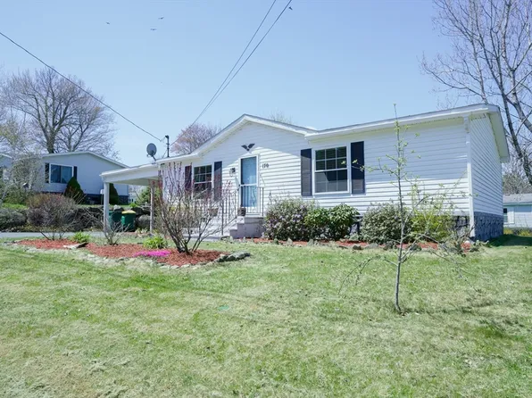 170 Champagne Rd, Gardner, MA 01440