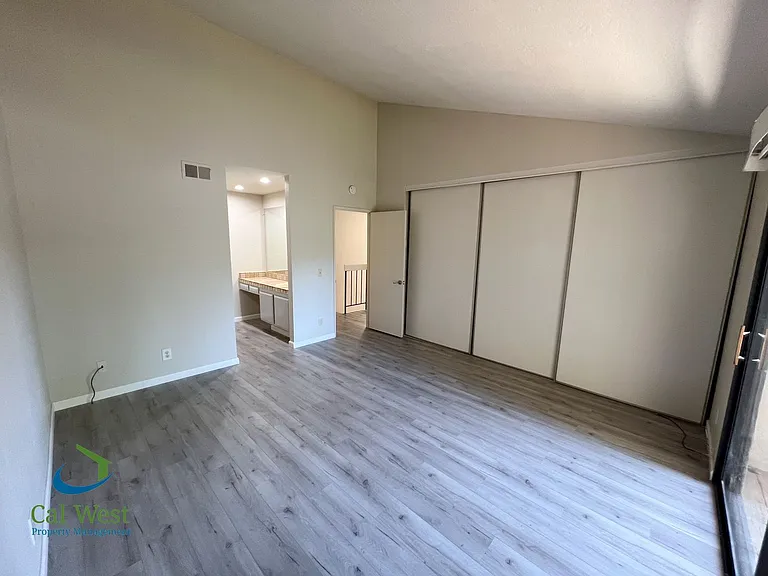 6547 Cobblestone Ct — Photo 23