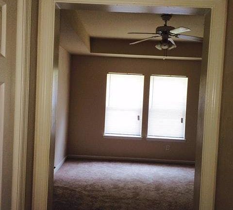 4th image of 3217 Sawtooth Dr