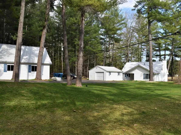 3490 E Pinecrest Dr, Gladwin, MI 48624