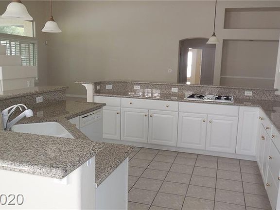 5th image of 471 Beardsley Cir #471