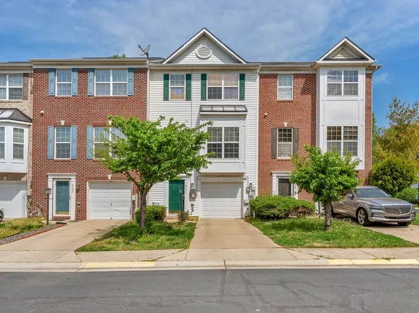 2754 Zeek Ln, Lanham, MD 20706
