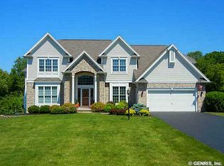 556 Dunnbridge Dr, Webster, NY 14580