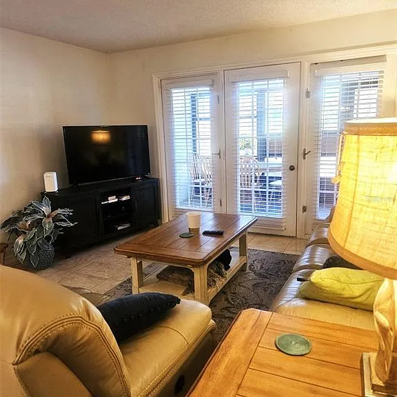 307 Pine Hollow Cir #307 — Photo 14