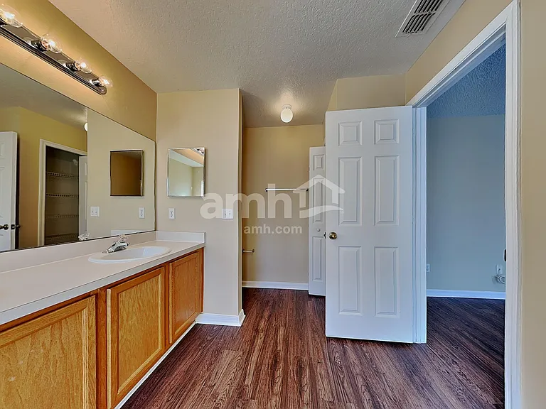 14610 Rockledge Grove Ct — Photo 13
