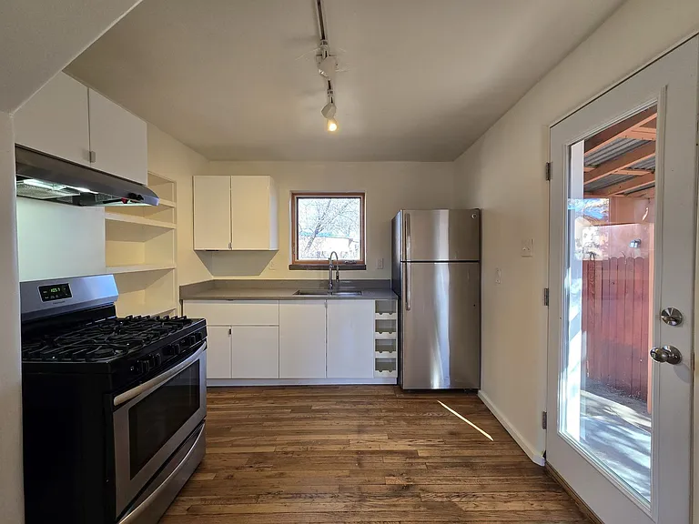 235 Irvine St — Photo 21