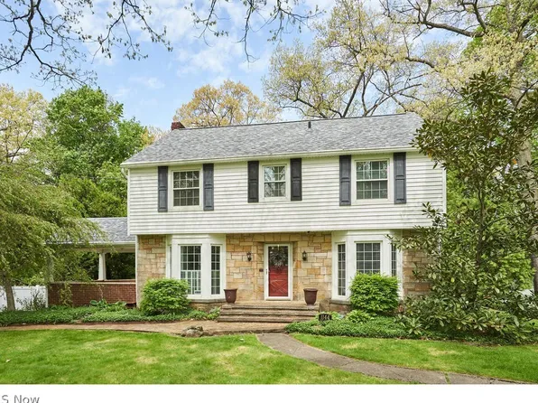 1144 N Howard St, Akron, OH 44310