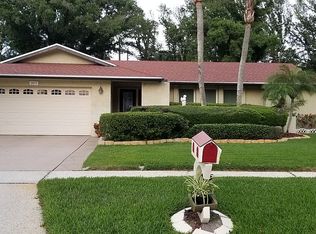 2873 Meadow Oak Dr E, Clearwater, FL 33761