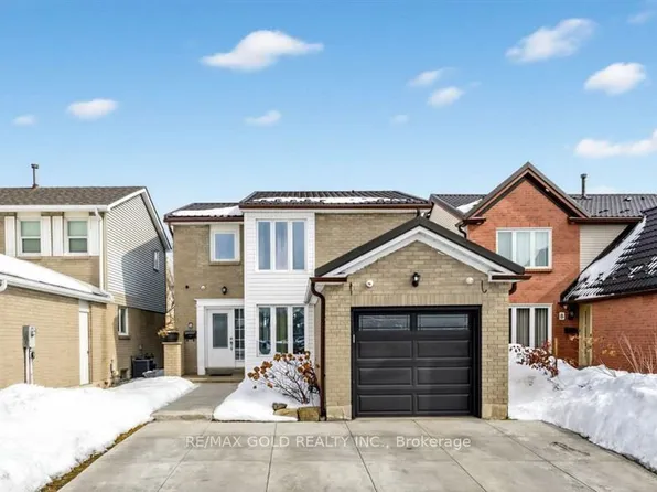 6 Nutmeg St, Brampton, ON L6S 4A8