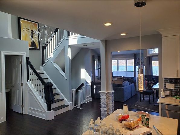 11 Boulevard Dr UNIT 32