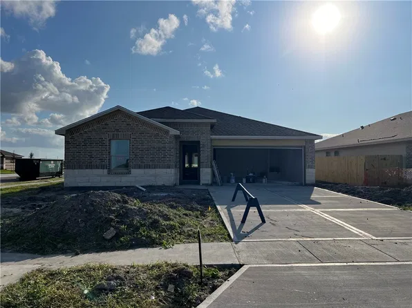 218 Moon Stone Dr, Portland, TX 78374