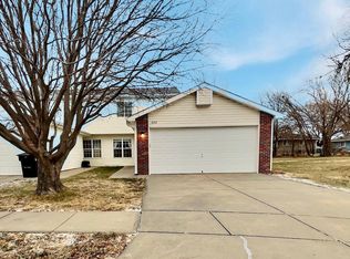 420 W Todd Cir, Lincoln, NE 68528