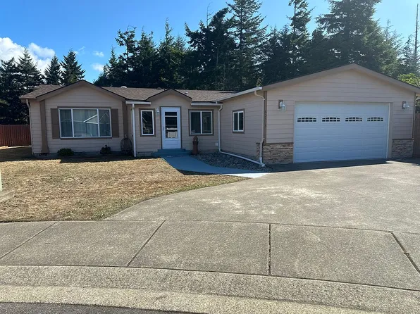 63393 Nathan Dr, Coos Bay, OR 97420