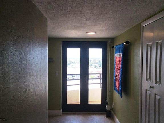 3rd image of 3255 S Atlantic Ave APT 501
