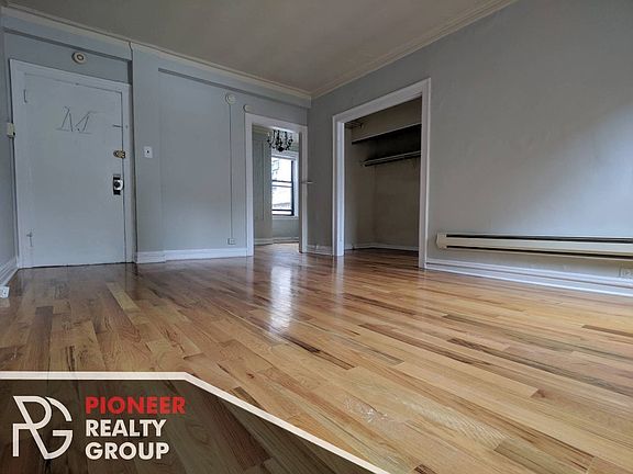 2nd image of 1347 N Dearborn St #1347608
