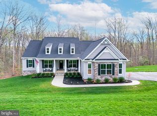 215 Long Meadow Dr, Fredericksburg, VA 22406
