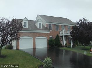 18811 Island Dr, Hagerstown, MD 21742