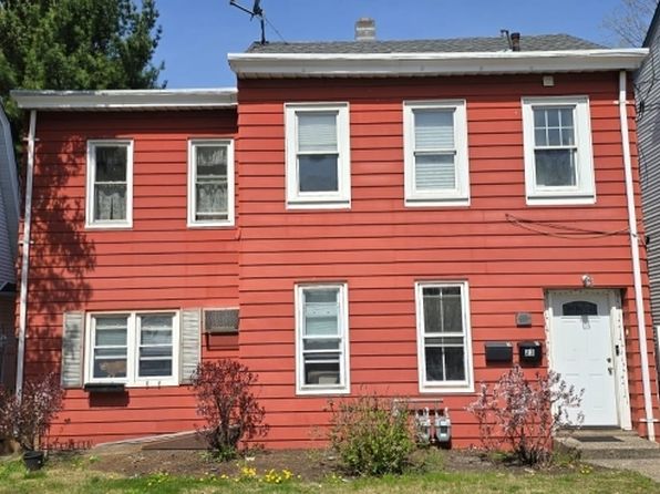 23 Zabriskie St, Haledon Boro, NJ 07508