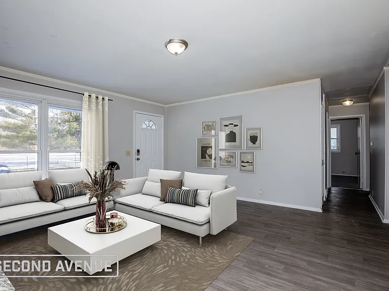 1021 Amos Rd — Photo 2