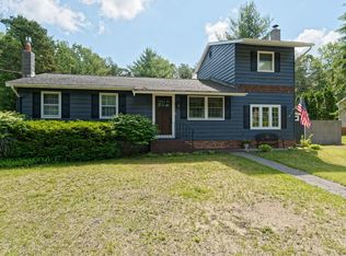 39 Red Coach Trl, Ballston Spa, NY 12020