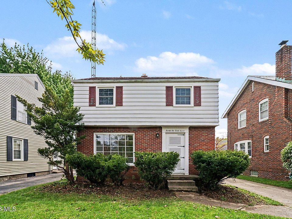 1st image of 2647 Stamford Dr