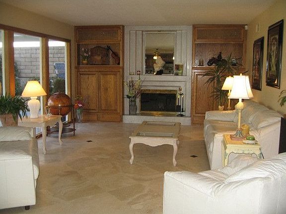 Spacious family room with fireplace