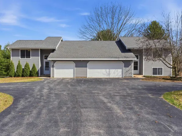 4398 & 4400 Manhattan W, Traverse City, MI 49685