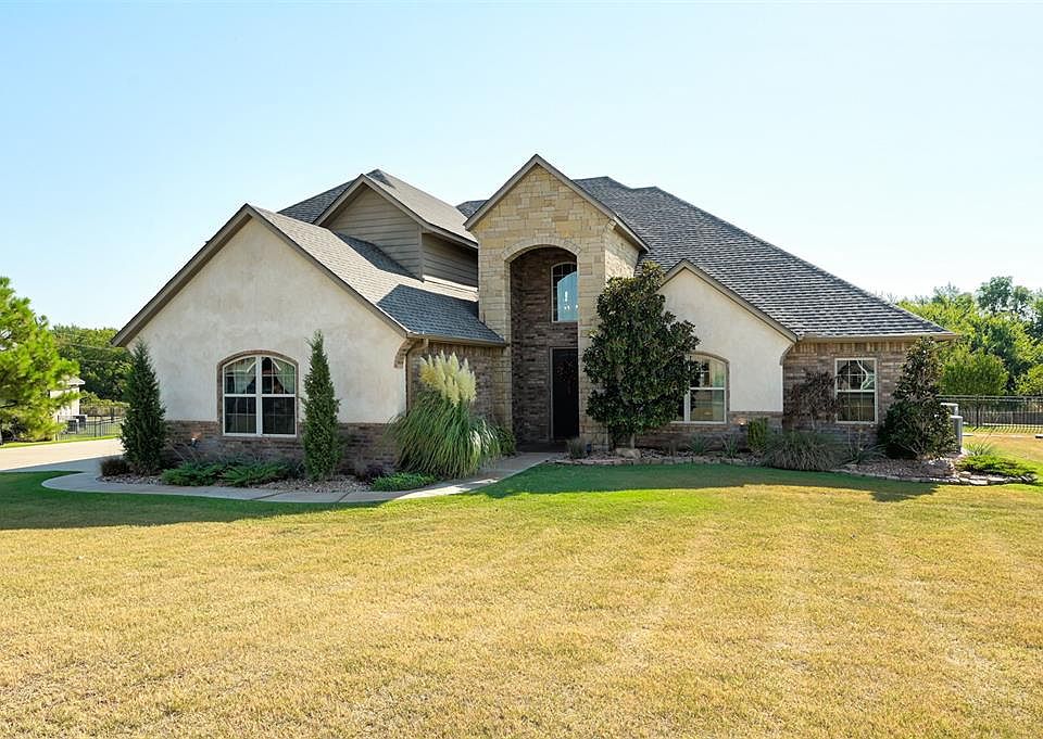 1st image of 13460 Ridge Cir