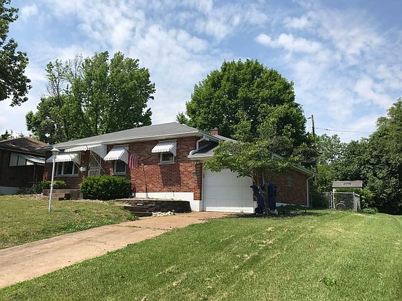 3rd image of 1112 Rainbow Dr