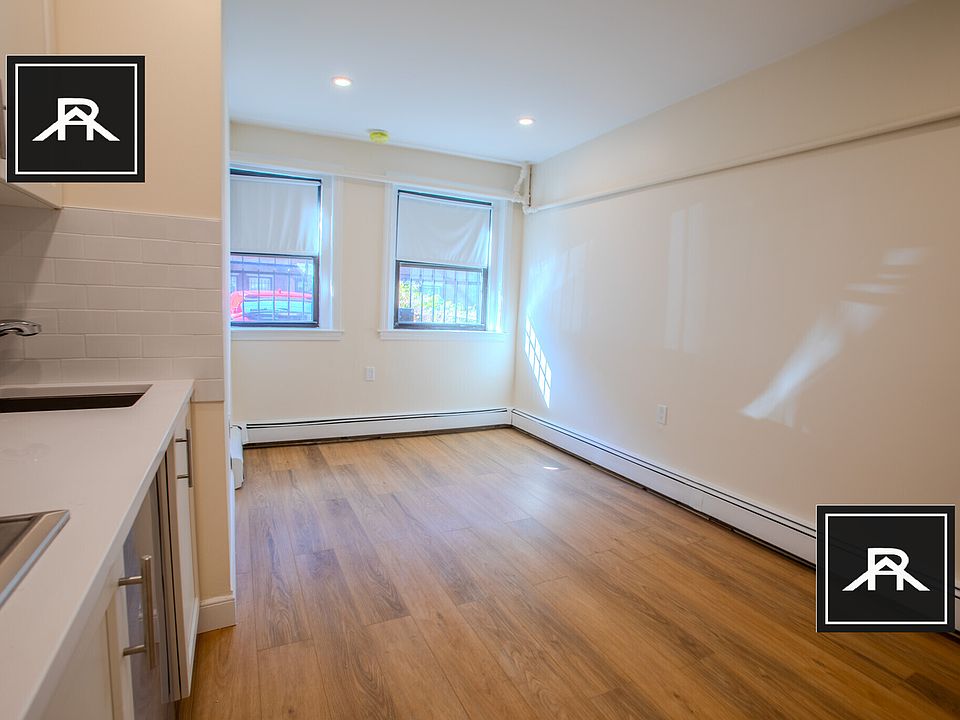 2nd image of 14 Keswick St #B2