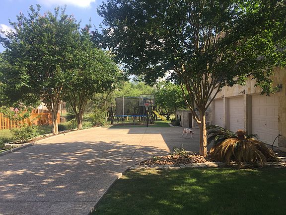 3rd image of 8206 High Cliff Dr