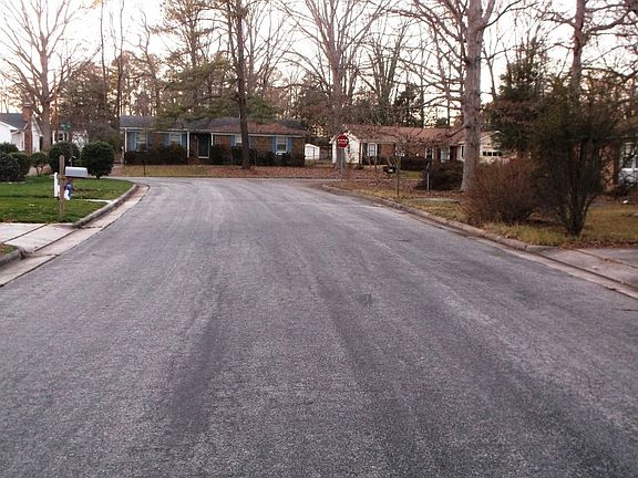 4th image of 505 Corrida Ave