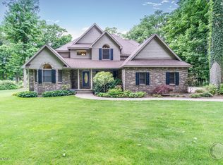 5629 Oaktree Ln, Whitehall, MI 49461