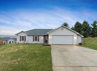 301 Rivercrest Ct, Albion, IN 46701