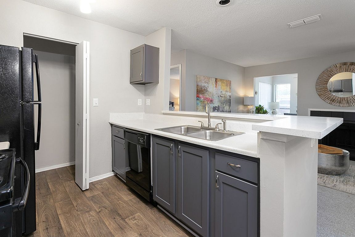 Spacious Kitchen