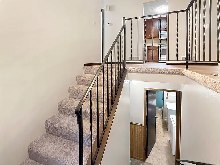 417 Butler Ave E #419 — Photo 3