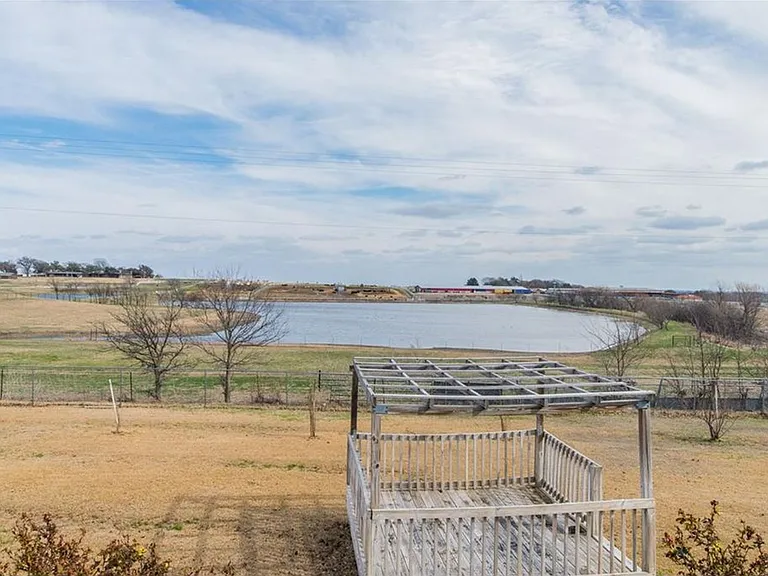 4501 Ridge North Rd — Photo 43