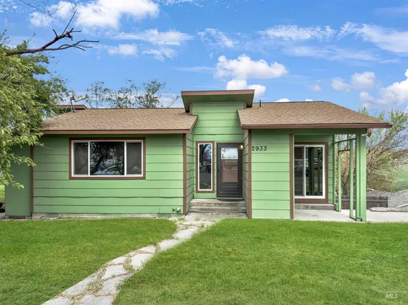 2933 Garfield Ct, Lewiston, ID 83501