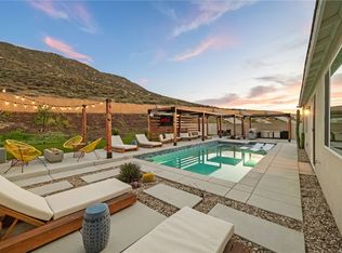 32157 Prairie Crossing Dr, Winchester, CA 92596