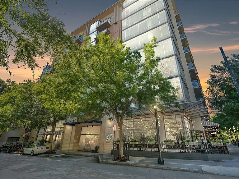 905 Juniper St NE #802 — Photo 26