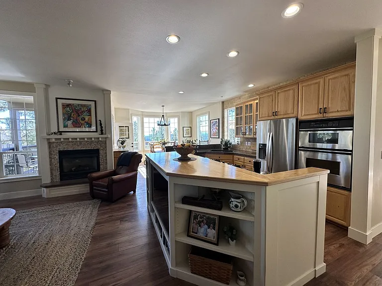 1158 NW Redfield Cir — Photo 8