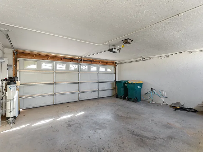 208 Bahia Ln E — Photo 34