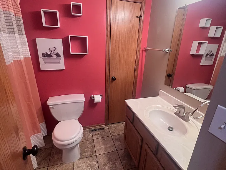5417 S 78th St — Photo 7