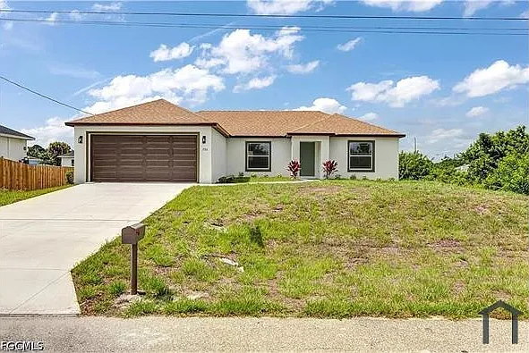 3 bed, 1409 sqft, $2,250 — Photo 1