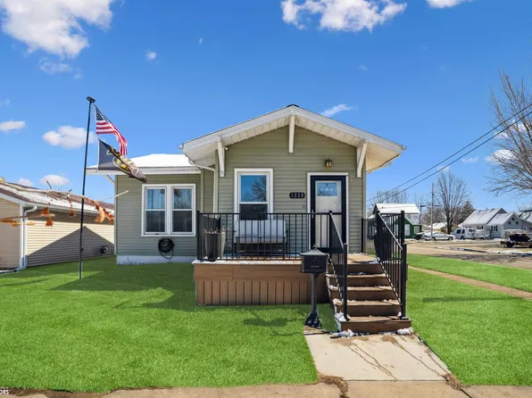 1220 S 15th St, Burlington, IA 52601