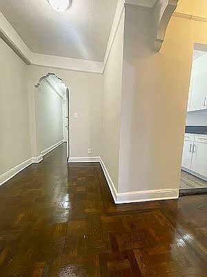 3rd image of 189 E 18th St APT 4