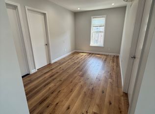 6676 Fresh Pond Rd #3R, Ridgewood, NY 11385